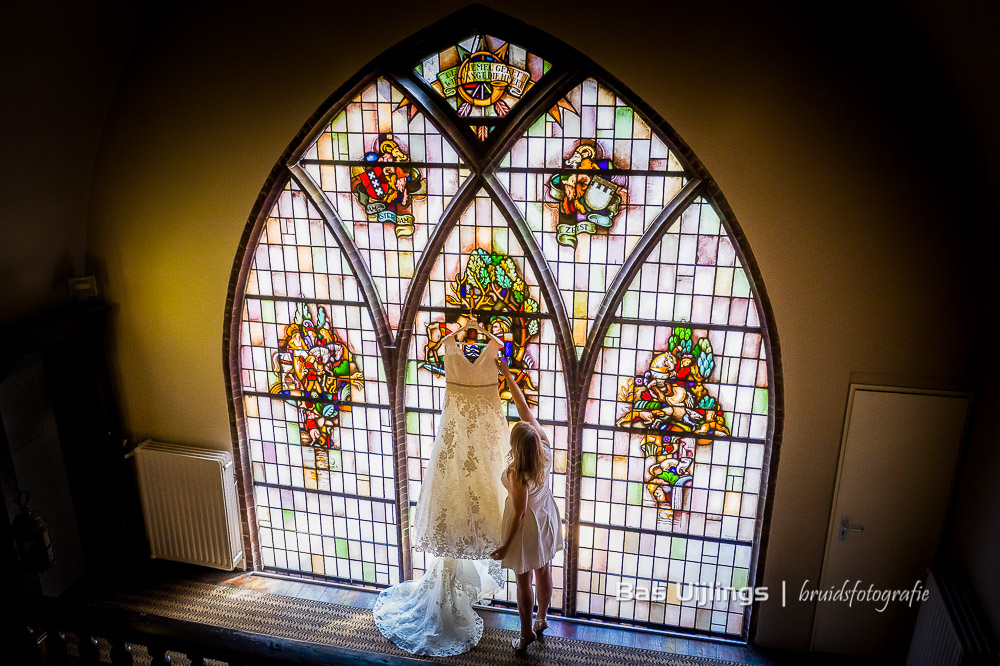 Kasteel Kerckebosch trouwjurk glas in lood foto idee